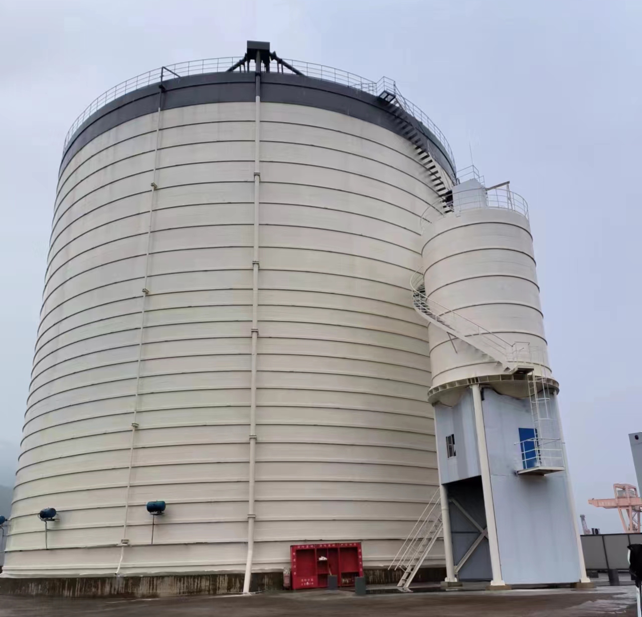 蒋湖农场10万吨水泥钢板库