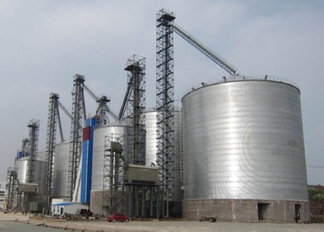 蒋湖农场大型钢板库构造参数及水泥储存质量
